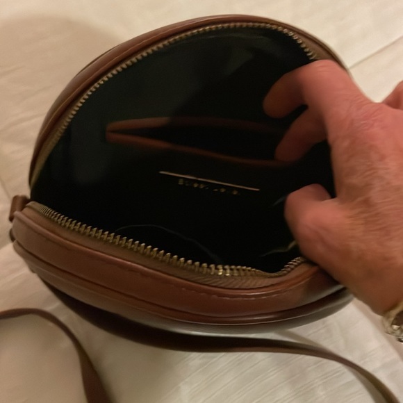 Street Level round cross body bag - Picture 3 of 3